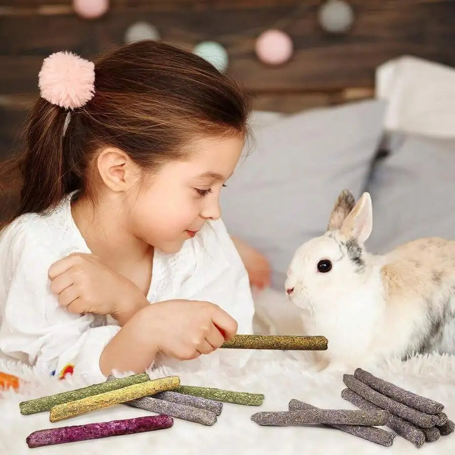 33 Pcs Natural Chew Sticks For Rabbits Guinea Pigs Hamsters Hedgehogs Timothy Hay Calendula Rose Forget-Me-Not